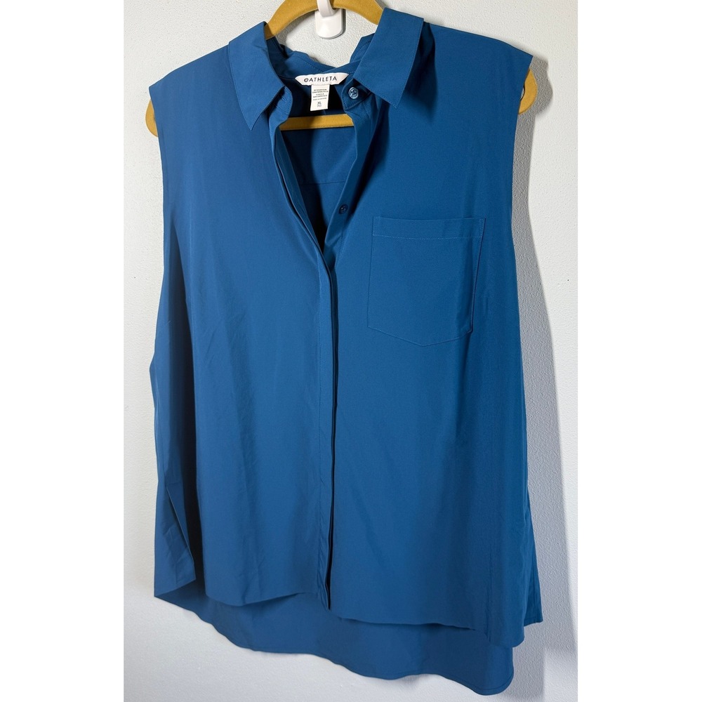 Athleta Top XL Blue Sleeveless Button Down Pocket Hi-Low Quiet Luxury Travel